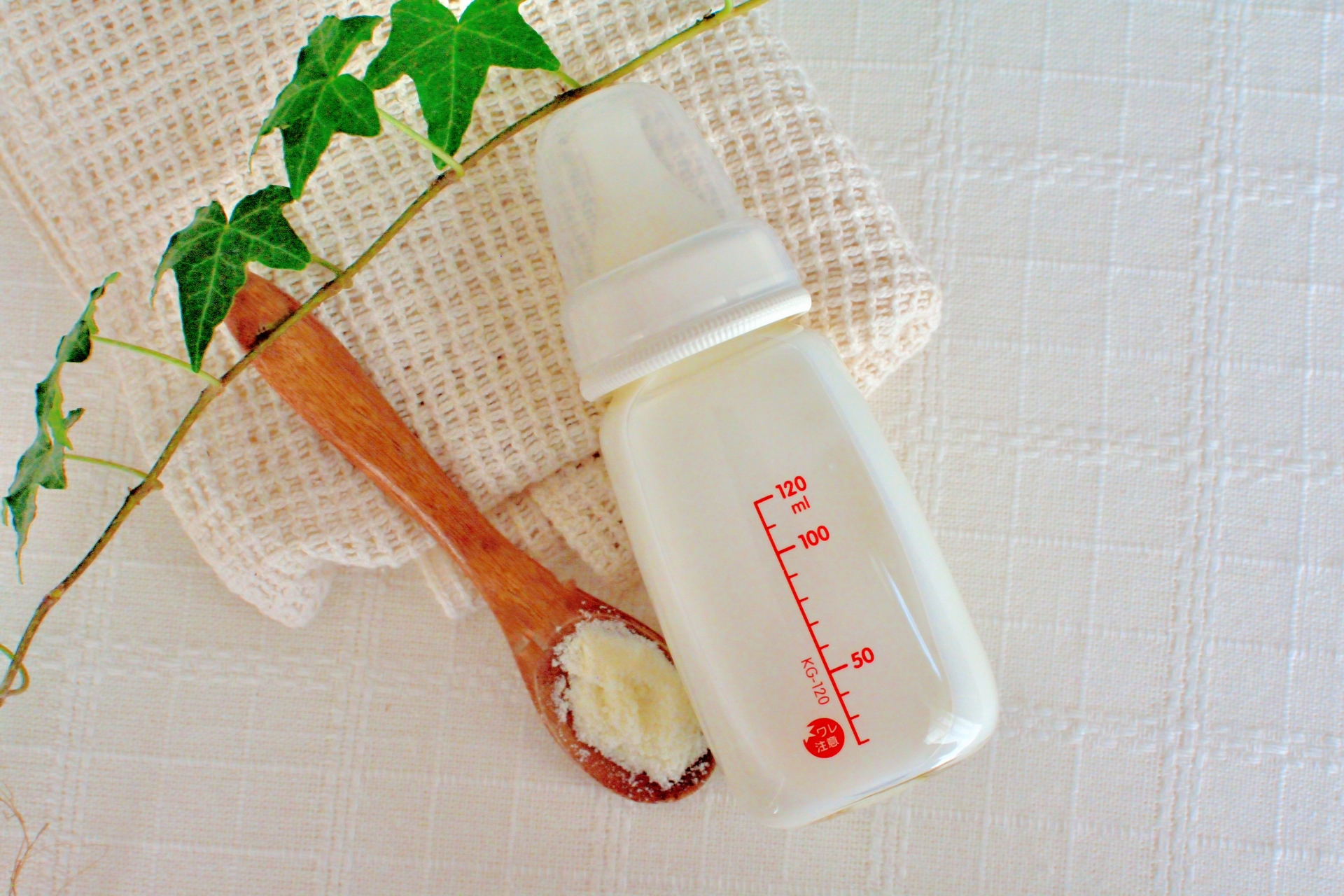 赤ちゃんはどのくらいのミルクを飲むの 赤ちゃんはどのくらいのミルクを飲むの